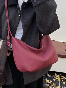 Fashionable wine red dumpling crossbody bag in premium faux leather for autumn and winter
