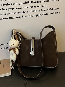 Women's Vintage Suede Underarm Bag Simple Versatile Shoulder Bag With Bear Charm Autumn Winter Commuter Hobo Handbag