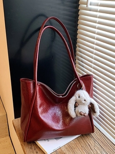 Retro deep red large capacity faux leather tote bag with cute white rabbit pendant charm