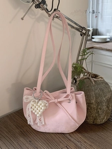 Women Sweet Underarm Bag Bow Decor Artificial Pearl Heart Charm Pleated Shoulder Bag PU Velvet Handbag Elegant Commuting Daily Style