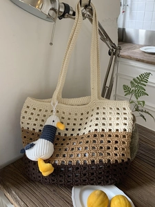 Minimalist large capacity crochet tote bag in tricolor weave with seagull charm accessory