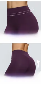 Détail du legging de yoga taille haute avec coutures en Y pour un effet galbant et push-up