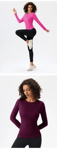 Detail of slim fit long sleeve yoga top featuring high elasticity and breathable fabric