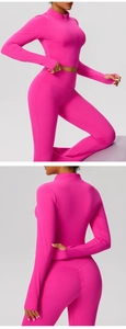 Détail des poignets passe-pouce et des coutures froncées sur cet ensemble de sport rose
