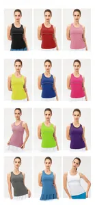 Collage di 12 colori vivaci per canotte sportive aderenti ad asciugatura rapida