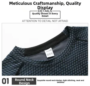 Détail de la couture du col et de l'imprimé 3D sur le t-shirt de compression