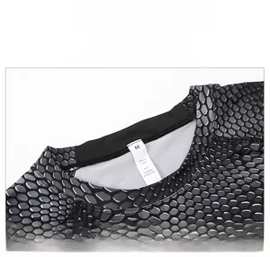Detail of crew neck and honeycomb pattern on quick-dry 3D print athletic shirt