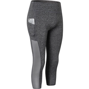 Pantalon de yoga court gris chiné à taille haute avec poche latérale et mesh