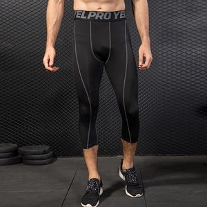 Men's high-elastic compression 3/4 leggings for running and fitness training in black