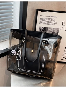 Sac fourre-tout transparent en PVC noir avec pochette intérieure et pendentif ours stylé