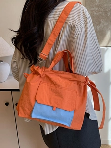 Sac fourre-tout tendance en nylon orange et bleu clair avec cordon de serrage