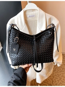 Fashion Woven PU Leather Tote Bag Large Capacity Casual Underarm Shoulder Bag For Women Vintage Minimalist Crossbody Bag
