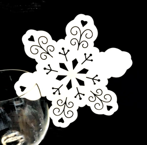 Snowflake Wine Glass Place Cards Pearlescent Paper Hollow Out Laser Cut Name Cards For Christmas Wedding Party Table Decoration