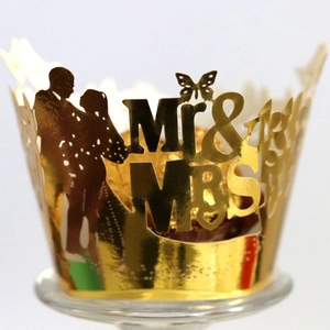 Gold mirror cupcake wrapper with laser cut Mr & Mrs silhouette for wedding decoration