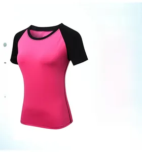 Detail of color-block yoga t-shirt featuring slim fit design and quick-dry stretch fabric