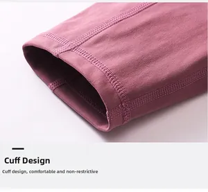 Vue macro des coutures plates et de la finition ajustée du legging de yoga rose