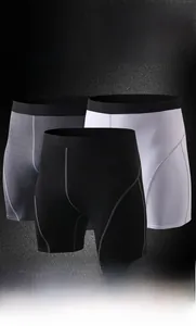Gros plan du short de compression respirant avec coutures plates et taille élastique