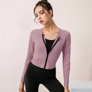 Giacca da yoga da donna con zip color lavanda in tessuto elasticizzato ad asciugatura rapida