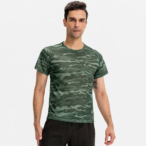 T-shirt de sport camouflage pour hommes en tissu respirant à séchage rapide pour fitness