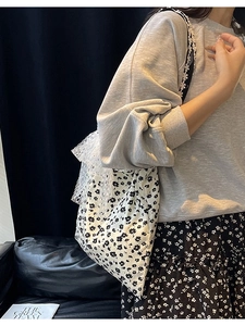 Sac fourre-tout chic en toile florale avec bordure en dentelle et grande capacité
