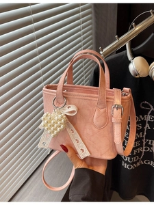 Elegante Borsa a Spalla da Donna in Pelle PU con Texture Rugosa Piccola Borsa a Secchiello con Ciondolo a Cuore di Künstliche Perle Fiocco di Pizzo Accessori Moda