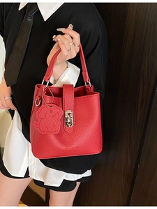 Borsa a Secchiello in Pelle PU alla Moda per Donna Borsa a Tracolla Vintage con Motivo Litchi con Ciondolo a Forma di Cane