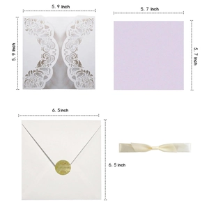 Détails de faire-part de mariage découpé au laser avec enveloppes et rubans en satin