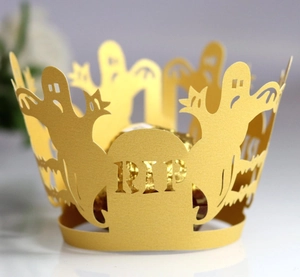 Involucro per cupcake di Halloween tagliato al laser con lapide RIP e fantasma in oro