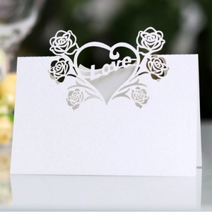 Laser Cut Rose Flower Heart Love Table Place Cards Elegant Artificial Pearl Paper Seat Name Cards For Wedding Party Event Decorations