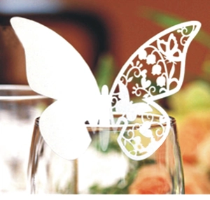 Cartes de Verre Papillon Découpées au Laser en Papier Perlé Marque-places Pour Mariage Fête Décoration de Table Banquet