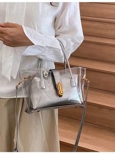 Sac à main transparent en gelée avec pochette argentée et fermoir doré chic pour femme