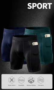 Detalle de pantalones cortos de compresión con bolsillo lateral y tela transpirable