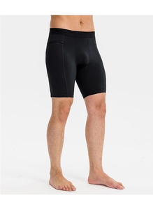 Vista detallada de pantalones cortos de compresión para hombre con bolsillo oculto con cremallera
