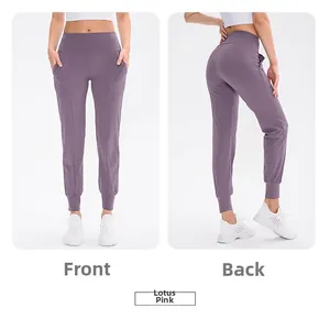 Detaillierte Seiten- und Frontansicht der High-Waist Yoga-Jogginghose mit Seitentaschen