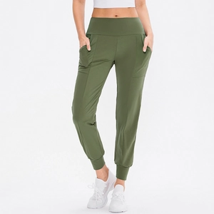 Olivgrüne High-Waist Yoga-Jogginghose mit Seitentaschen und elastischen Bündchen für Fitness