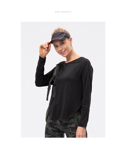 Maglia sportiva nera da donna a maniche lunghe in tessuto traspirante ad asciugatura