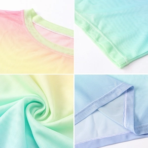 Loose women's running T-shirt in iridescent gradient mesh fabric for breathable fitness