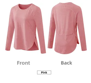 Vista anteriore e posteriore della maglia da yoga rosa a maniche lunghe con spacchi laterali e tessuto