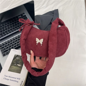 Retro Suede Textured PU Shoulder Bag For Women Metal Butterfly Buckle Ruffled Strap Casual Crossbody Hobo Bag Fashion Underarm Bag
