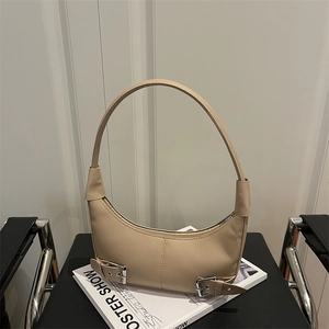 Women's Minimalist PU Leather Crescent Shoulder Bag Trendy Hobo Armpit Handbag With Metal Buckle Decoration Casual Daily Bag