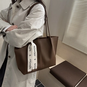 Retro large capacity dark brown leather tote bag for women with fashion ribbon detail