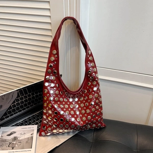 Sac à Bandoulière Punk à Rivets pour Femmes Grande Capacité Cuir PU Hobo Sac Sous le Bras Rivets Métalliques Argentés Couleur Unie