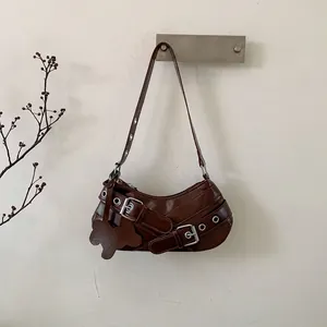 Borsa Sottobraccio in Pelle PU Retrò da Donna Stile Y2K Decorazione Fibbia in Metallo Grande Capacità Tinta Unita Tracolla Regolabile Borsa Hobo