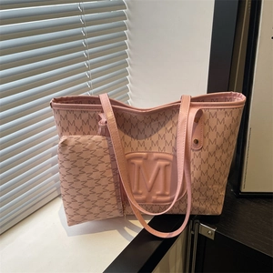 Set borsa tote rosa con stampa di lettere M e logo a rilievo in stile cittadino