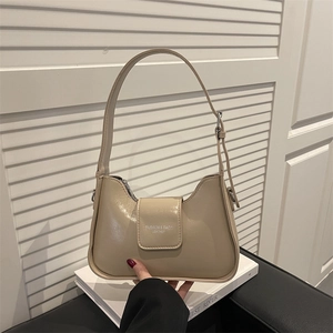 Vintage French Glossy PU Leather Underarm Bag For Women Large Capacity Minimalist Shoulder Bag Solid Color Daily Handbag