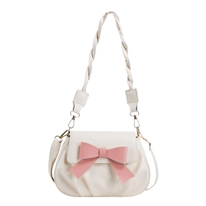 Sac bandoulière beige avec nœud rose, design plissé et poignée torsadée pour femmes