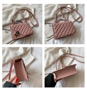 Detailed four-angle views of pink woven PU leather shoulder bag with resin chain