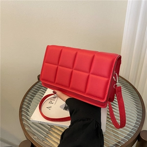Women Retro Padded Quilted Square Shoulder Bag PU Leather Crossbody Bag Fashion Solid Color Flap Small Square Handbag