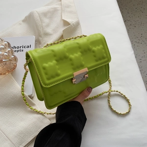 Women Minimalist PU Leather Chain Shoulder Bag Geometric Embossed Quilted Design Small Square Crossbody Bag For Daily Use