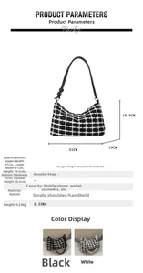Detailed size chart for black and white plaid shoulder bag with dimensions and weight